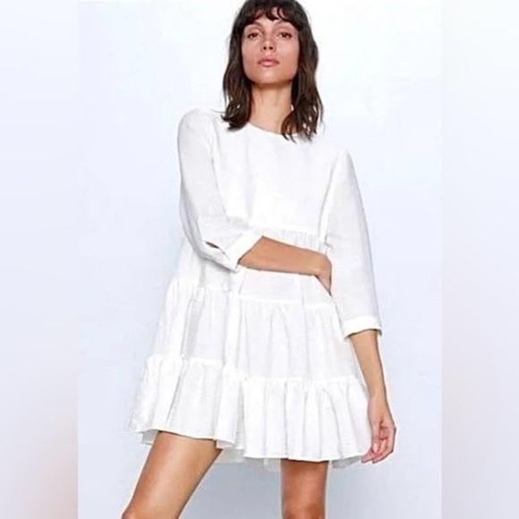ZARA Tiered Textured White Mini Dress LIKE NEW!! - Picture 1 of 7